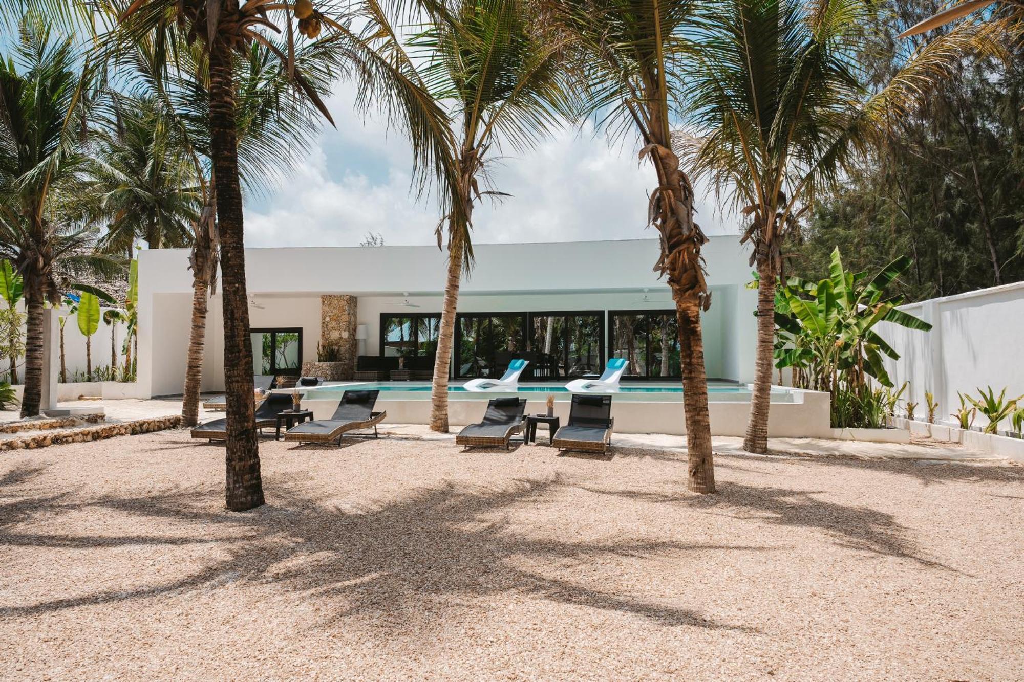 The Oasis Residence ジャンビアニ エクステリア 写真