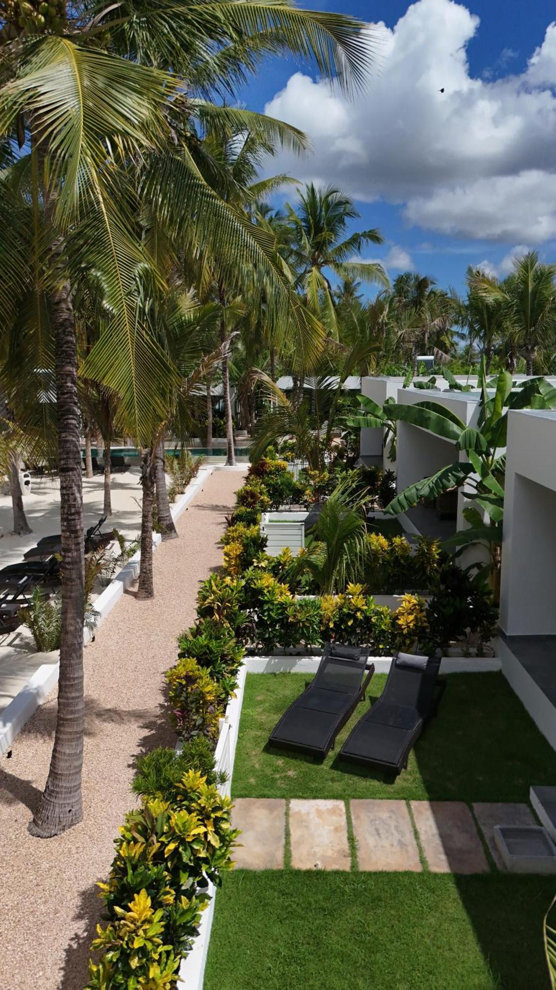 The Oasis Residence ジャンビアニ エクステリア 写真
